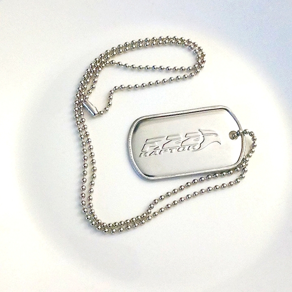Unisex Lockheed Martin F-22 Raptor Dog Tag Necklace - Picture 3 of 4